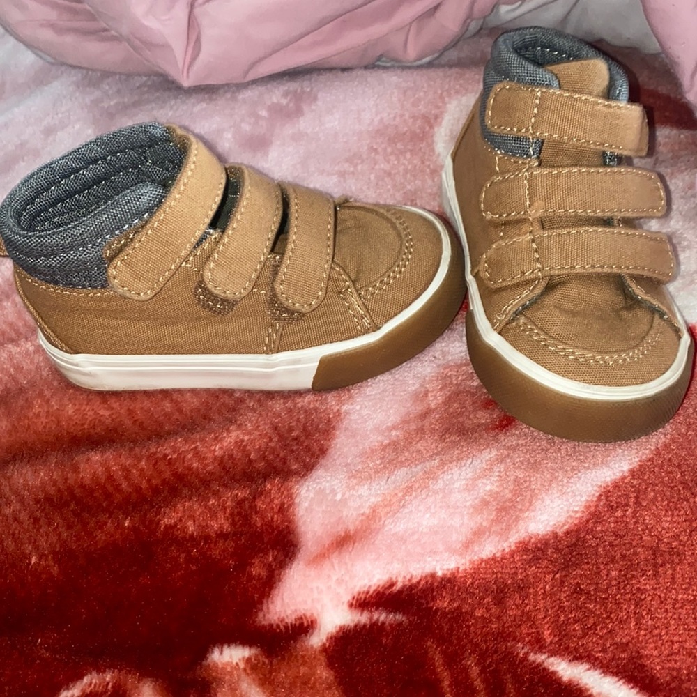 5c old navy shoes